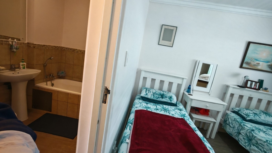 2 Bedroom Property for Sale in Dana Bay Western Cape